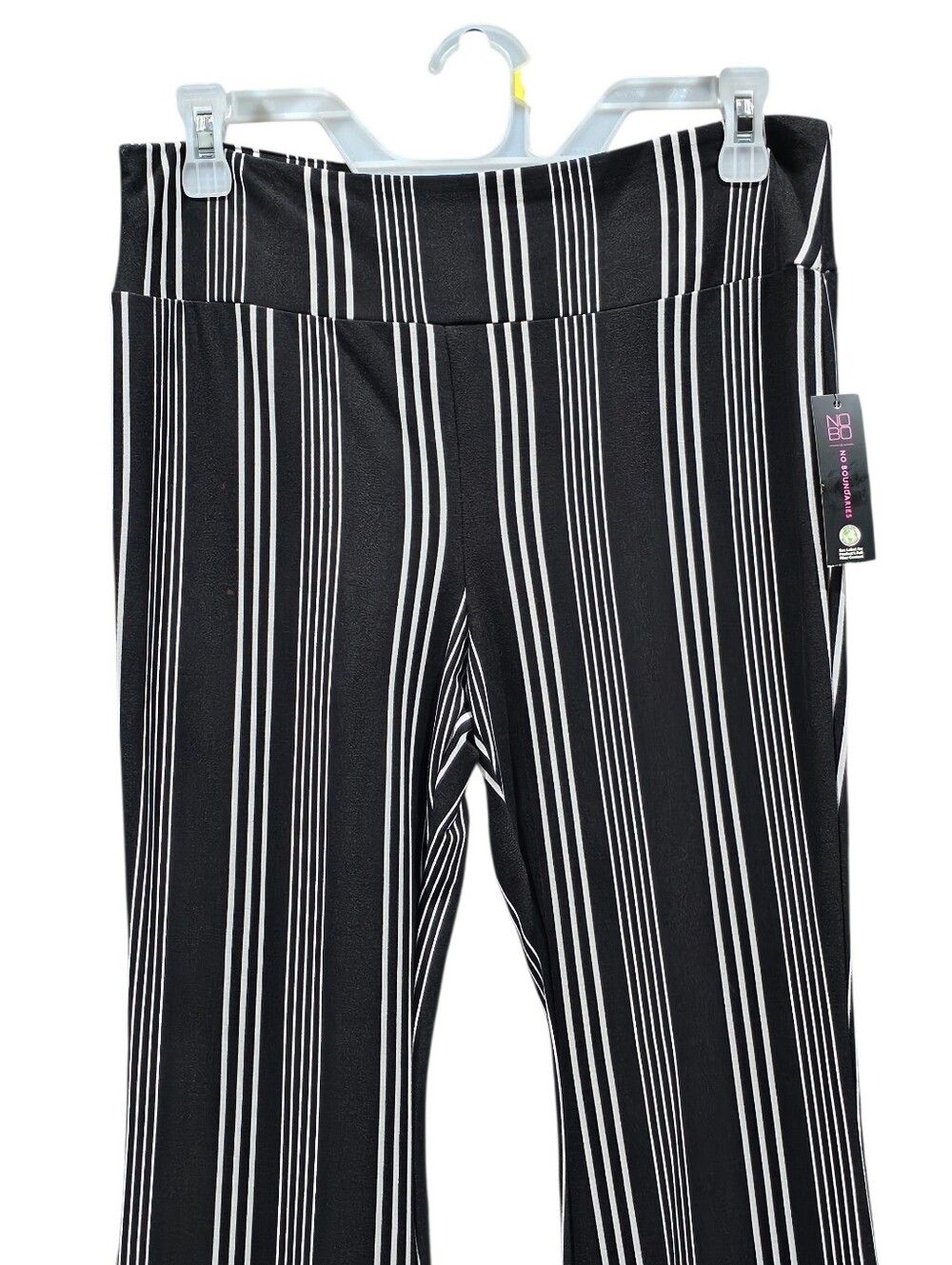 NWT No Boundaries Stretch Bellbottom Bell Bottom Pants Black White Pin Stripe L - Picture 4 of 12